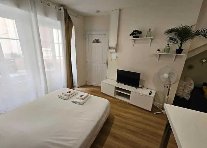 Castle White - 2 Personnes - 15 Min Sanctuaire Appartement *